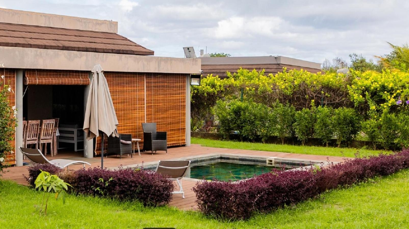 Grand Bay Luxury Villa With Pool & Garden Exterior foto